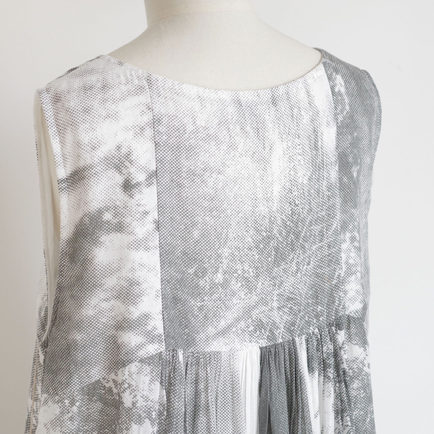AODRESS �����ɥ쥹 : NIWA yoke dress �Ρ����꡼�֥ץ��ȥ��ԡ���