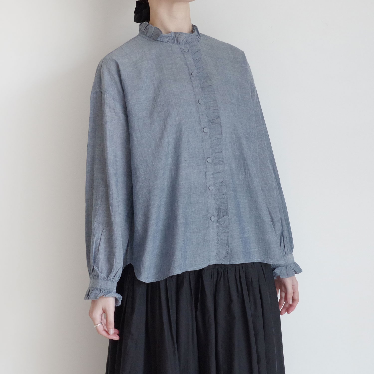 maison de soil �᥾��ɥ����� : HANDWOVEN YARN DYE NATURAL INDIGO CHAMBRAY �ե�륫�顼�����