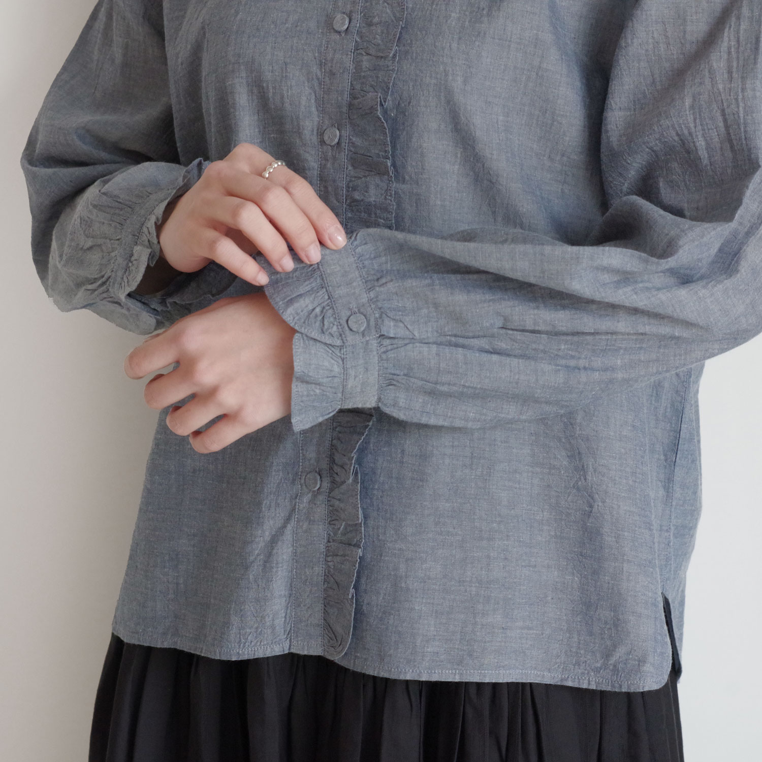 maison de soil �᥾��ɥ����� : HANDWOVEN YARN DYE NATURAL INDIGO CHAMBRAY �ե�륫�顼�����