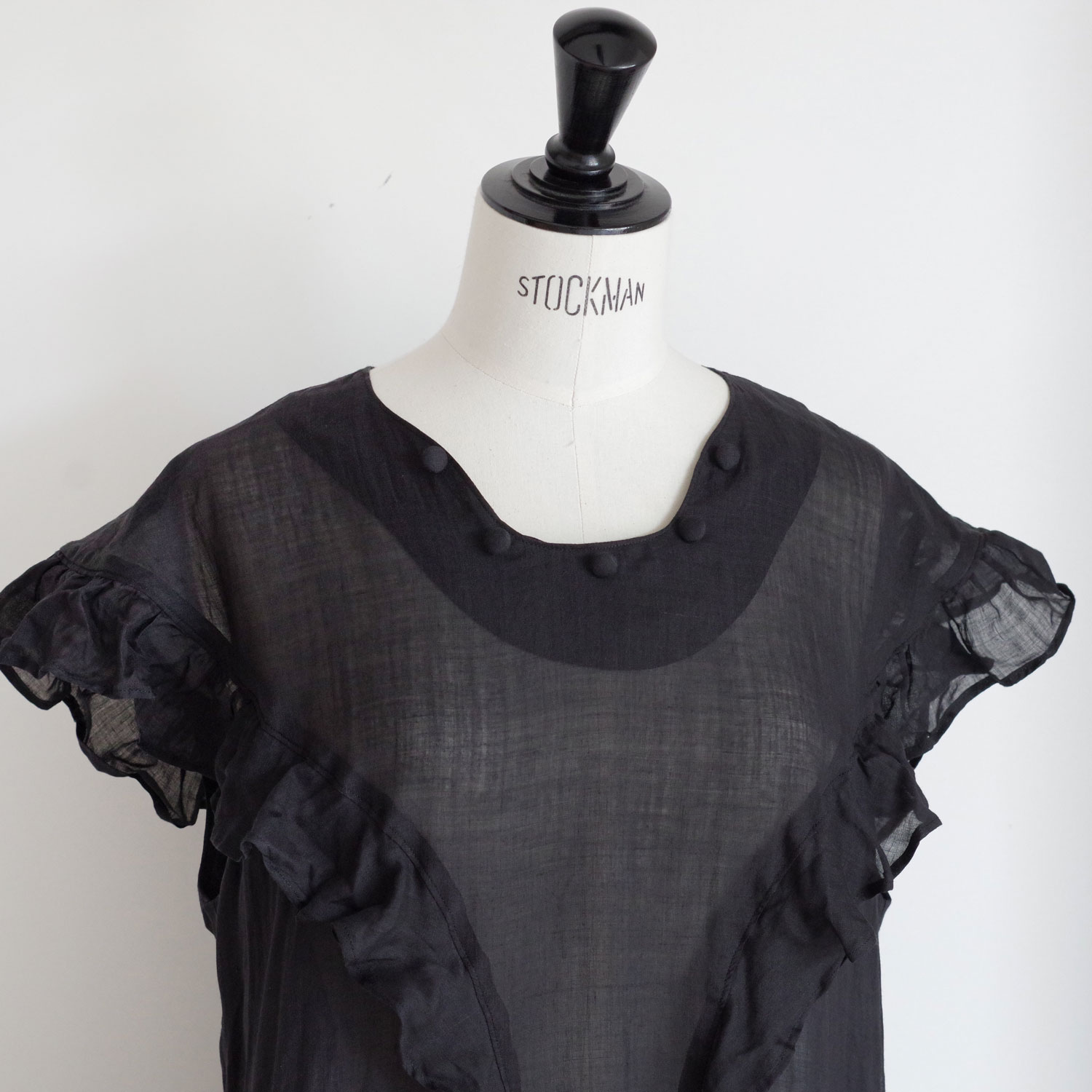 the last flower of the afternoon : Ʃ���ʵ�ƻ Sheer ruffled dress
