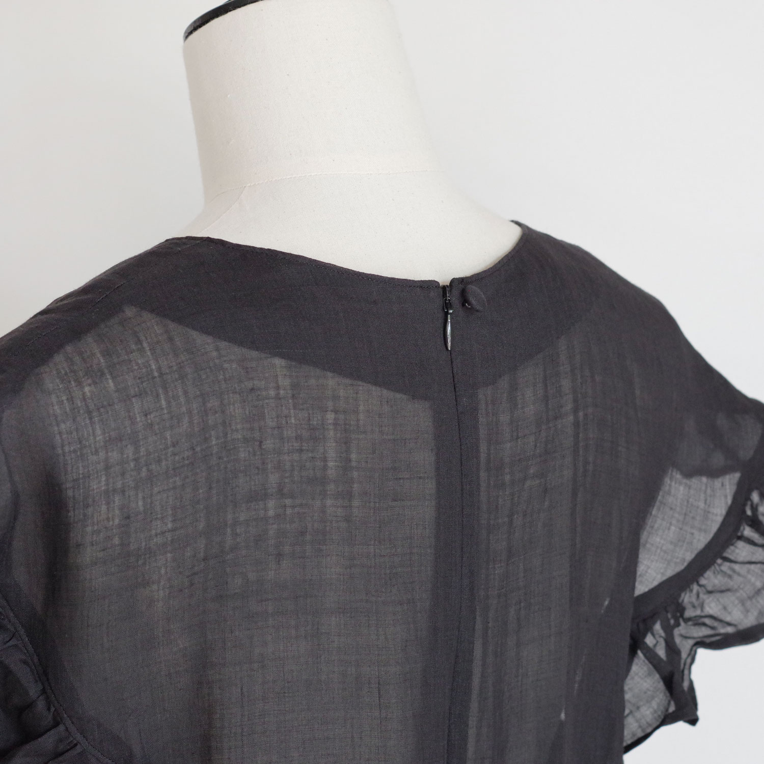 the last flower of the afternoon : Ʃ���ʵ�ƻ Sheer ruffled dress