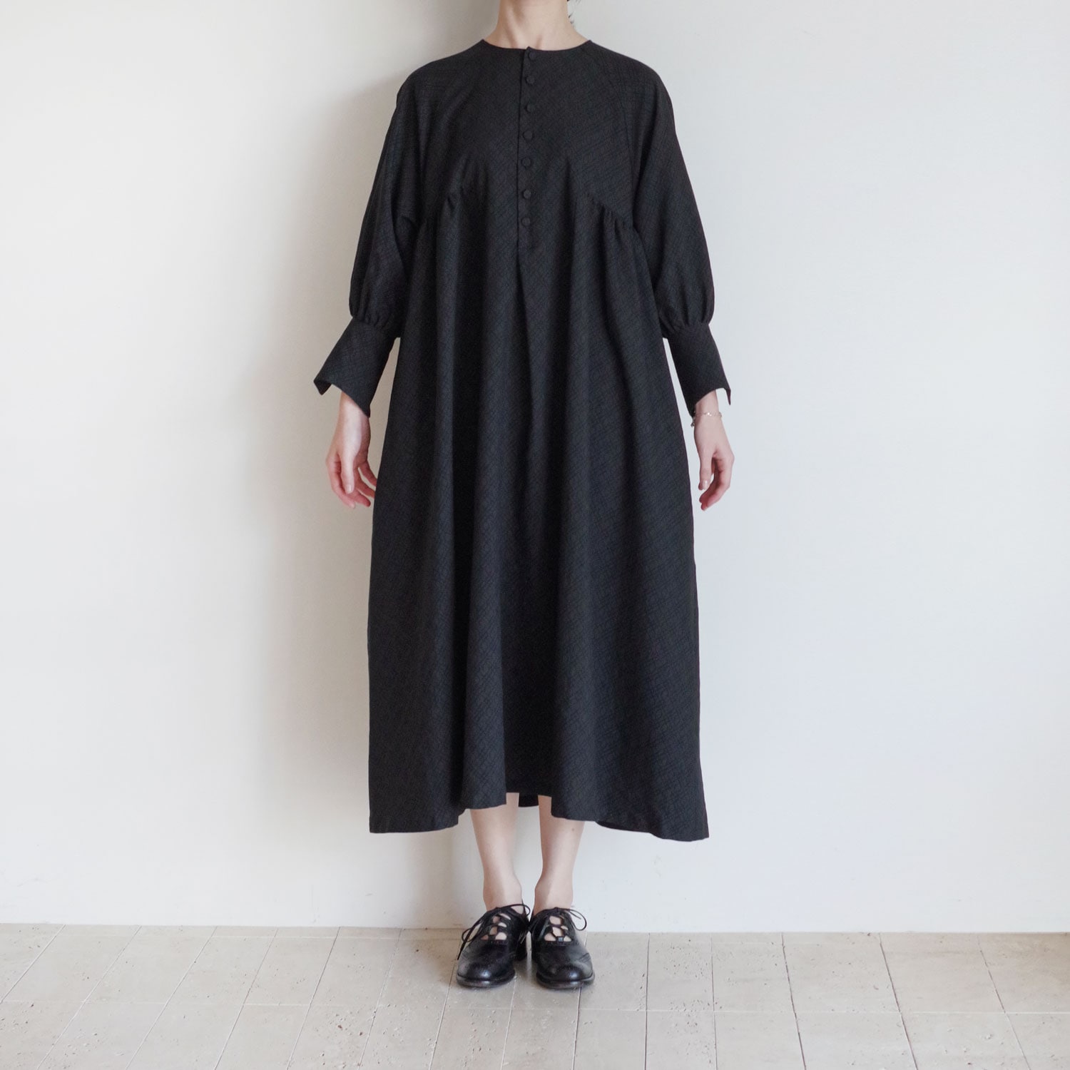 the last flower of the afternoon : �ʤ뾿 Collarless Half-placket shirt dress