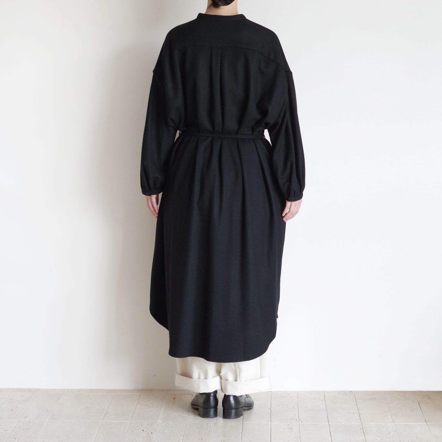 R&D.M.Co- ������ɥޥ󥺥ơ��顼 : MIDDLE SMOOTH GATHER SLEEVE DRESS ��������ԡ���