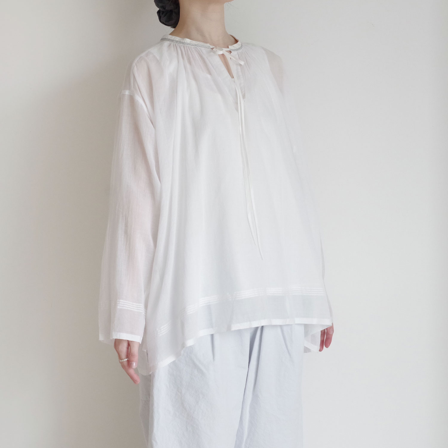 AODRESS �����ɥ쥹 : ari jelly neck dori blouse �������˿����㥶���֥饦��