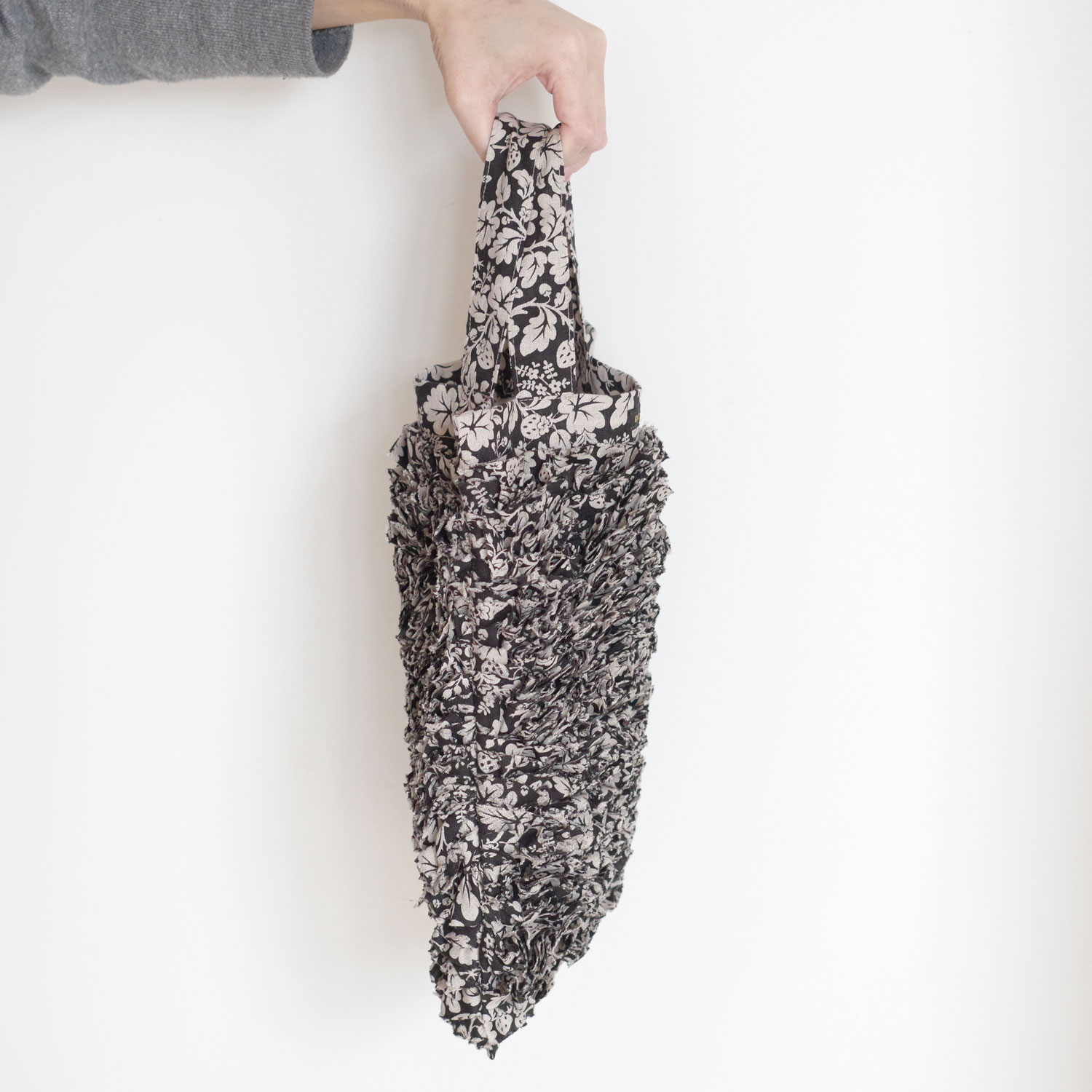 R&D.M.Co- ������ɥޥ󥺥ơ��顼 : WILD BERRY FRILL TOTE BAG �ե��ȡ��ȥХå�