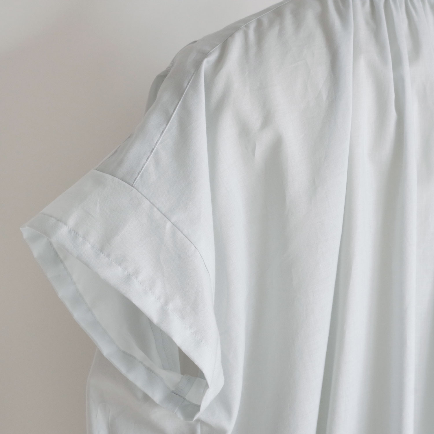 the last flower of the afternoon : żη half sleeve back open blouse Хåץ֥饦