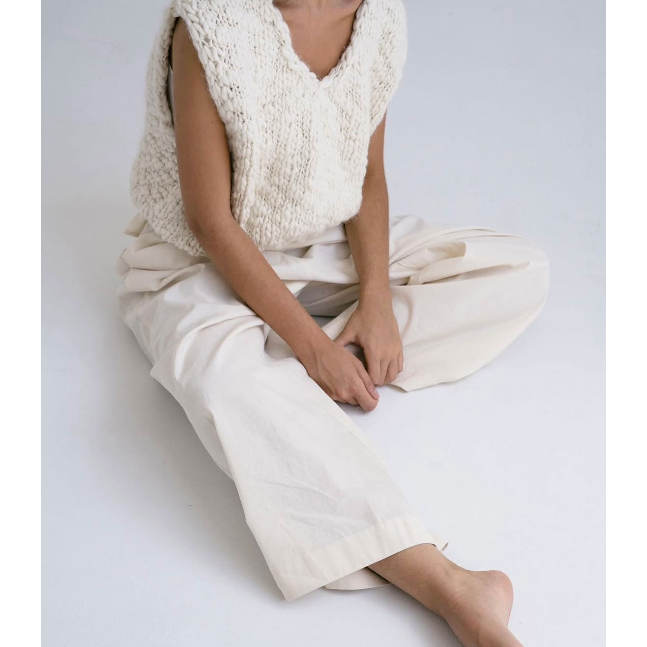 ound  : ACACIA ٥ (ivory)