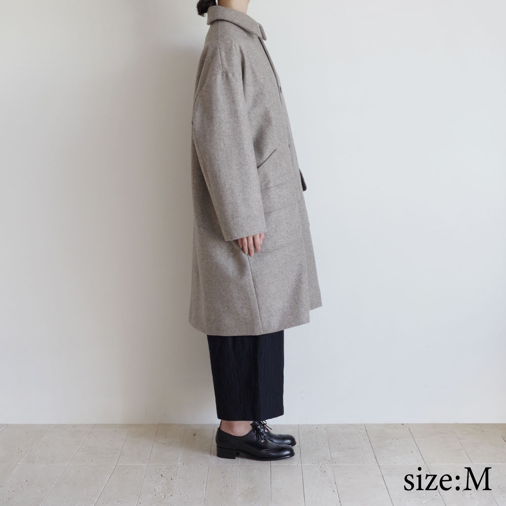 ��������ɥ���ꥪ���� ECOLE DE CURIOSITES : CLOVIS ���ȥ󥹥ƥ󥫥顼������(Light taupe)