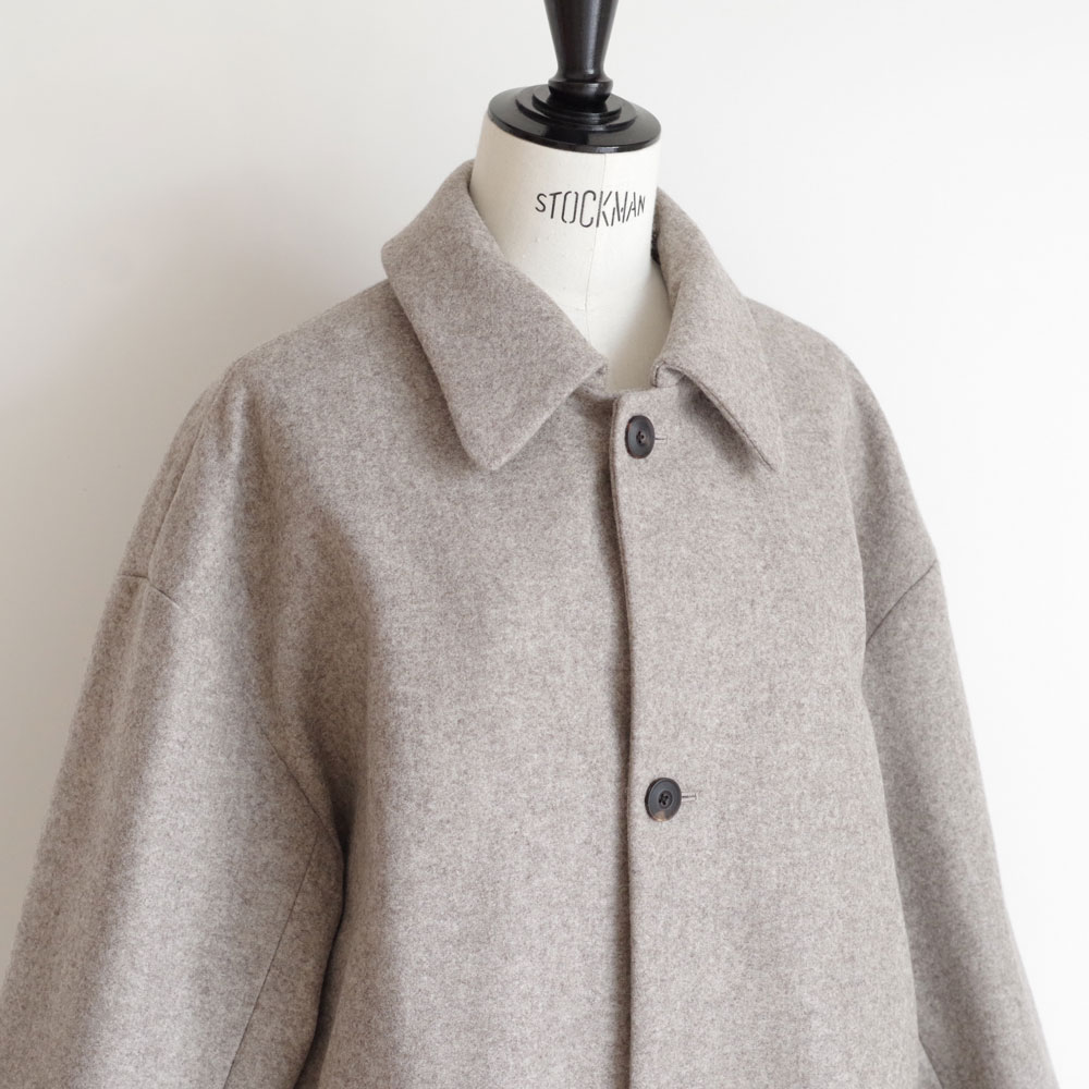 ��������ɥ���ꥪ���� ECOLE DE CURIOSITES : CLOVIS ���ȥ󥹥ƥ󥫥顼������(Light taupe)