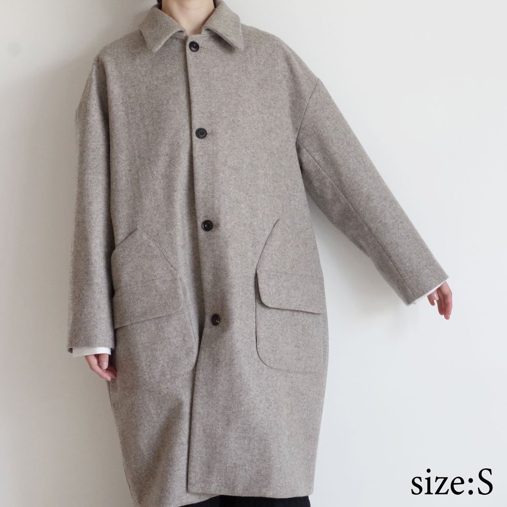 ��������ɥ���ꥪ���� ECOLE DE CURIOSITES : CLOVIS ���ȥ󥹥ƥ󥫥顼������(Light taupe)