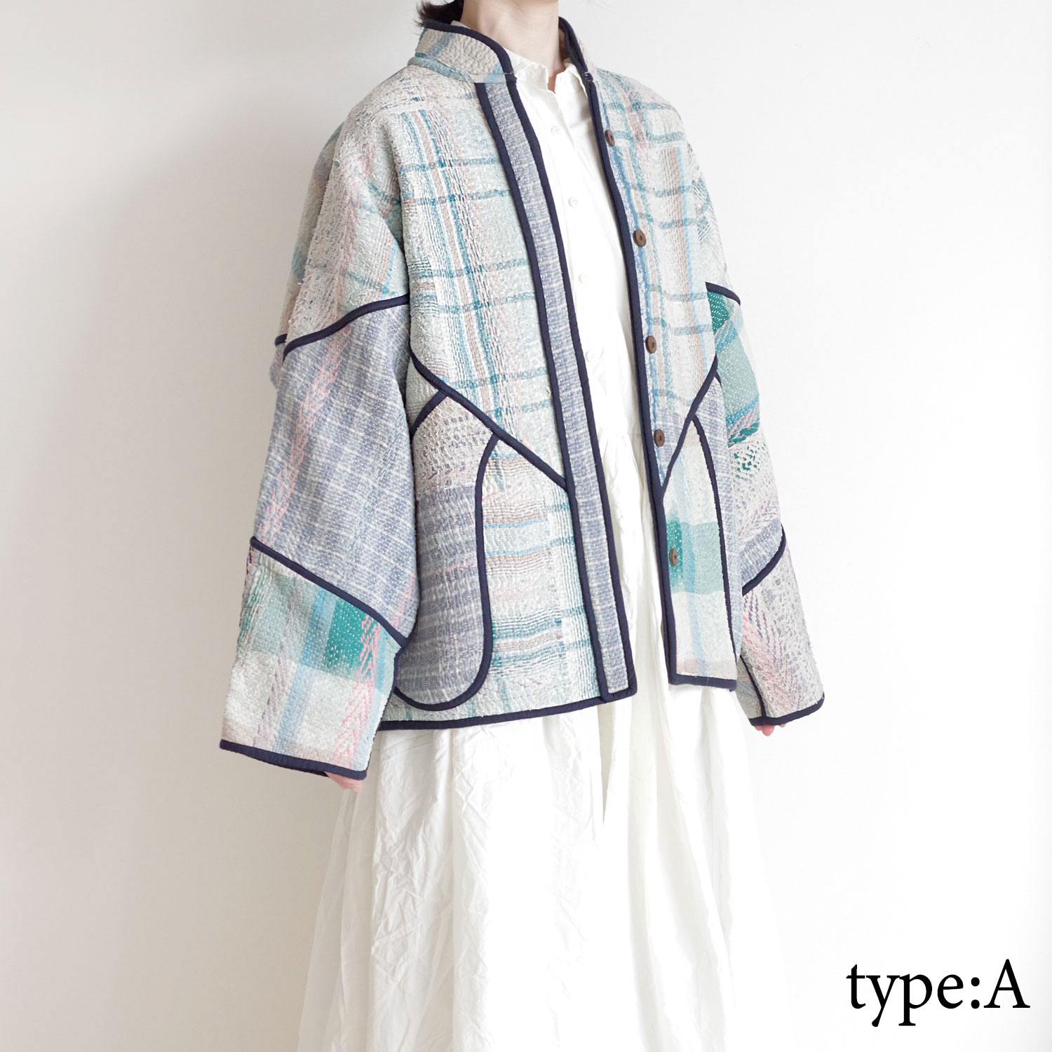 NAMAI �ʥޥ���THE LADHIYA QUILTED PATCHWORK KANTHA JACKET ��С����֥륫�󥿥���ȥ��㥱�å�