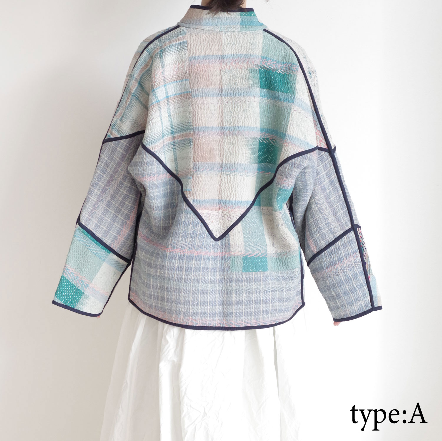 NAMAI �ʥޥ���THE LADHIYA QUILTED PATCHWORK KANTHA JACKET ��С����֥륫�󥿥���ȥ��㥱�å�