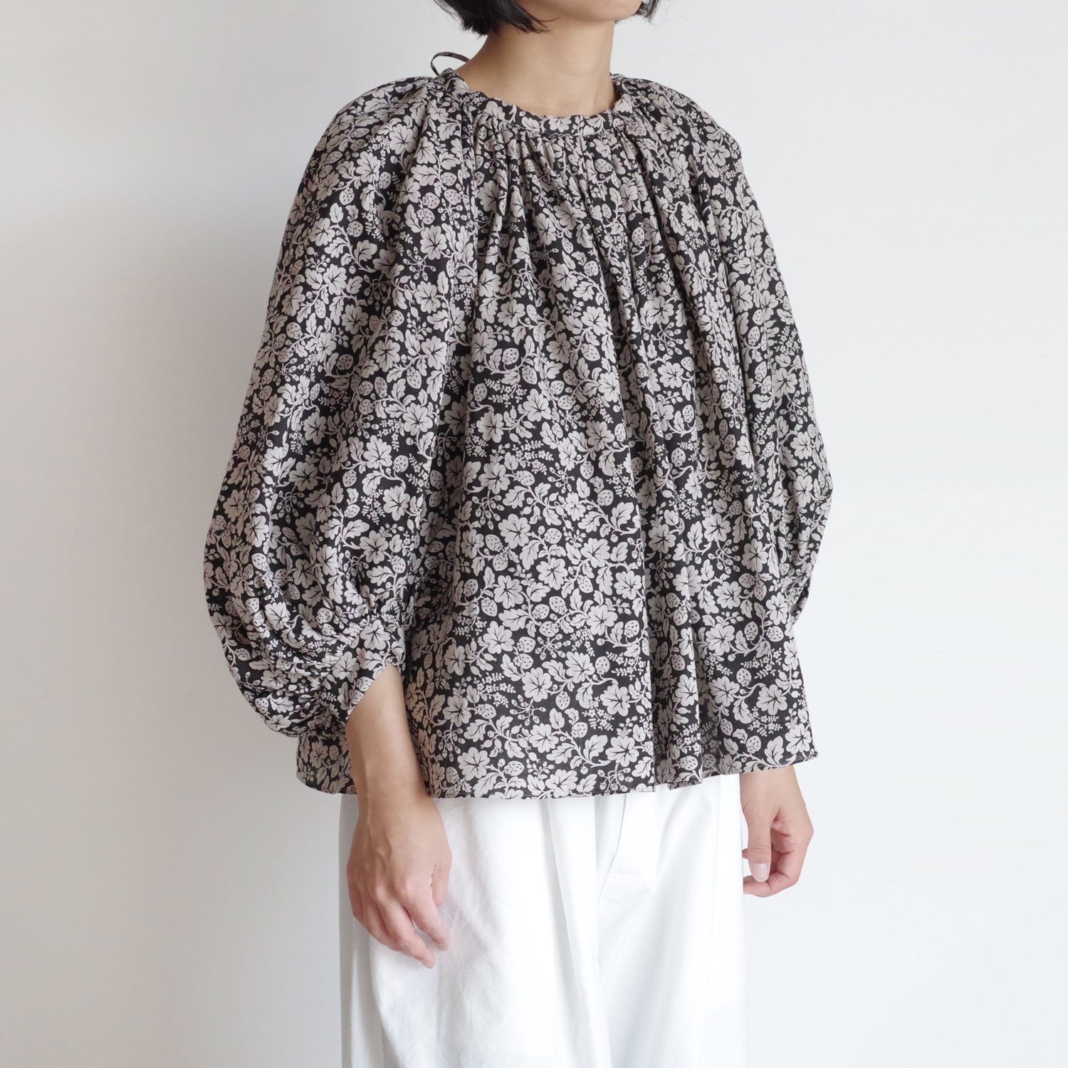 R&D.M.Co- ������ɥޥ󥺥ơ��顼 : WILD BERRY GATHER SMOCK ���㥶������å�