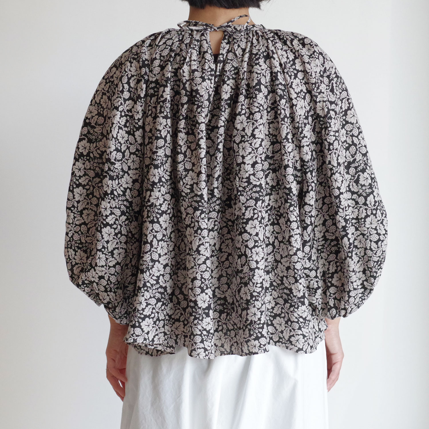 R&D.M.Co- ������ɥޥ󥺥ơ��顼 : WILD BERRY GATHER SMOCK ���㥶������å�