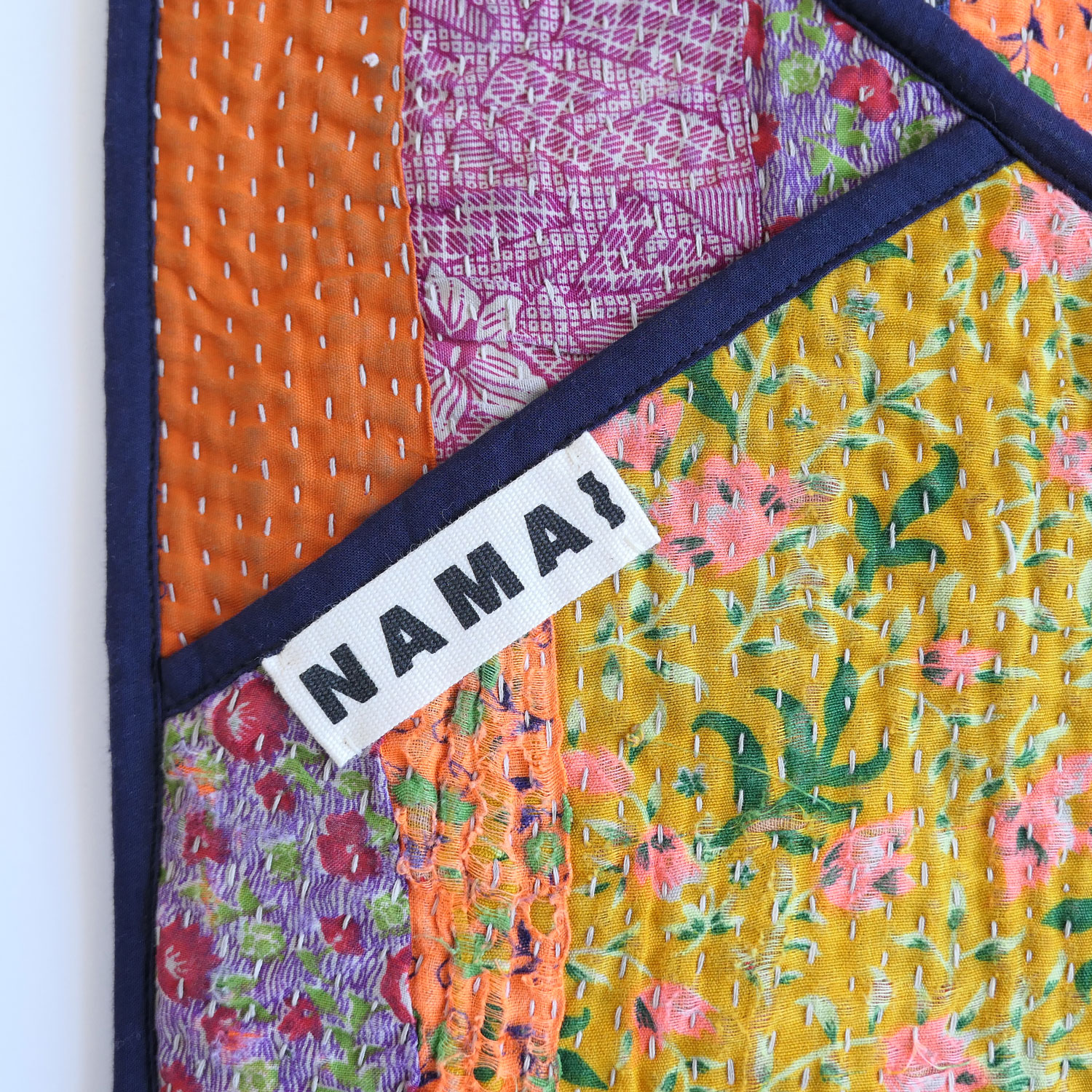 NAMAI �ʥޥ���THE TARUN QUILTED KANTHA BAG ���󥿥���ȥȡ��ȥХå�(A)