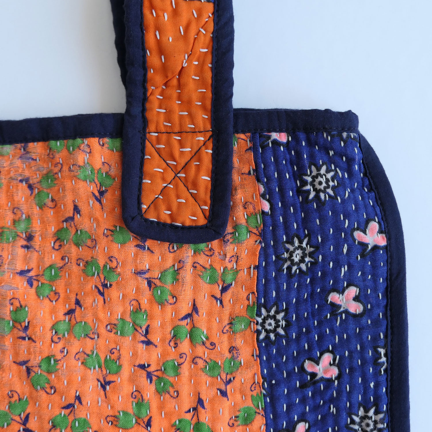 NAMAI �ʥޥ���THE TARUN QUILTED KANTHA BAG ���󥿥���ȥȡ��ȥХå�(A)
