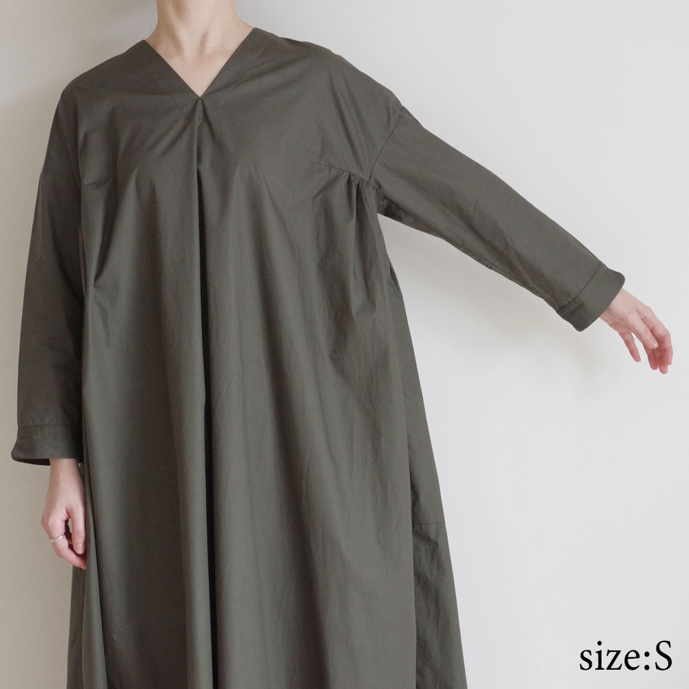 ECOLE DE CURIOSITES ��������ɥ���ꥪ���� : HORA V�ͥå��ɥ쥹 (Smoke green)