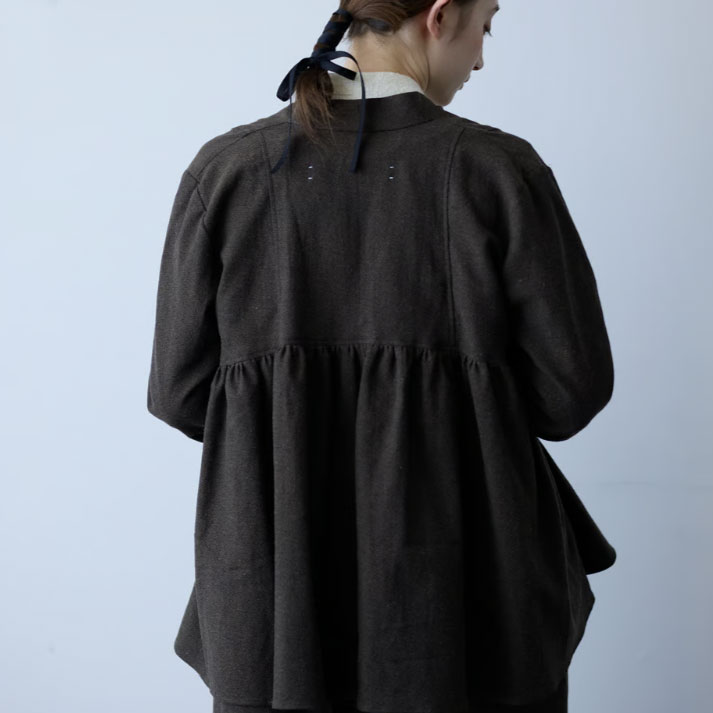 the last flower of the afternoon : ����� Funnel neck blouse �֥饦��