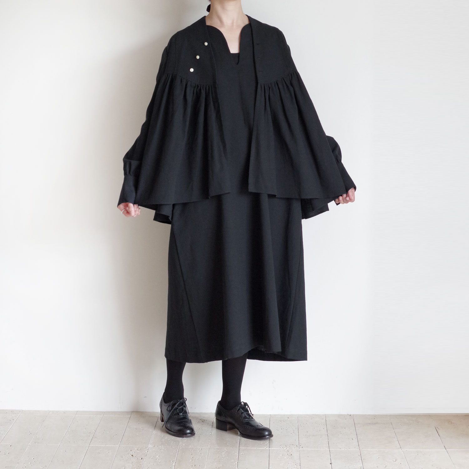 the last flower of the afternoon : ����� Funnel neck blouse �֥饦��