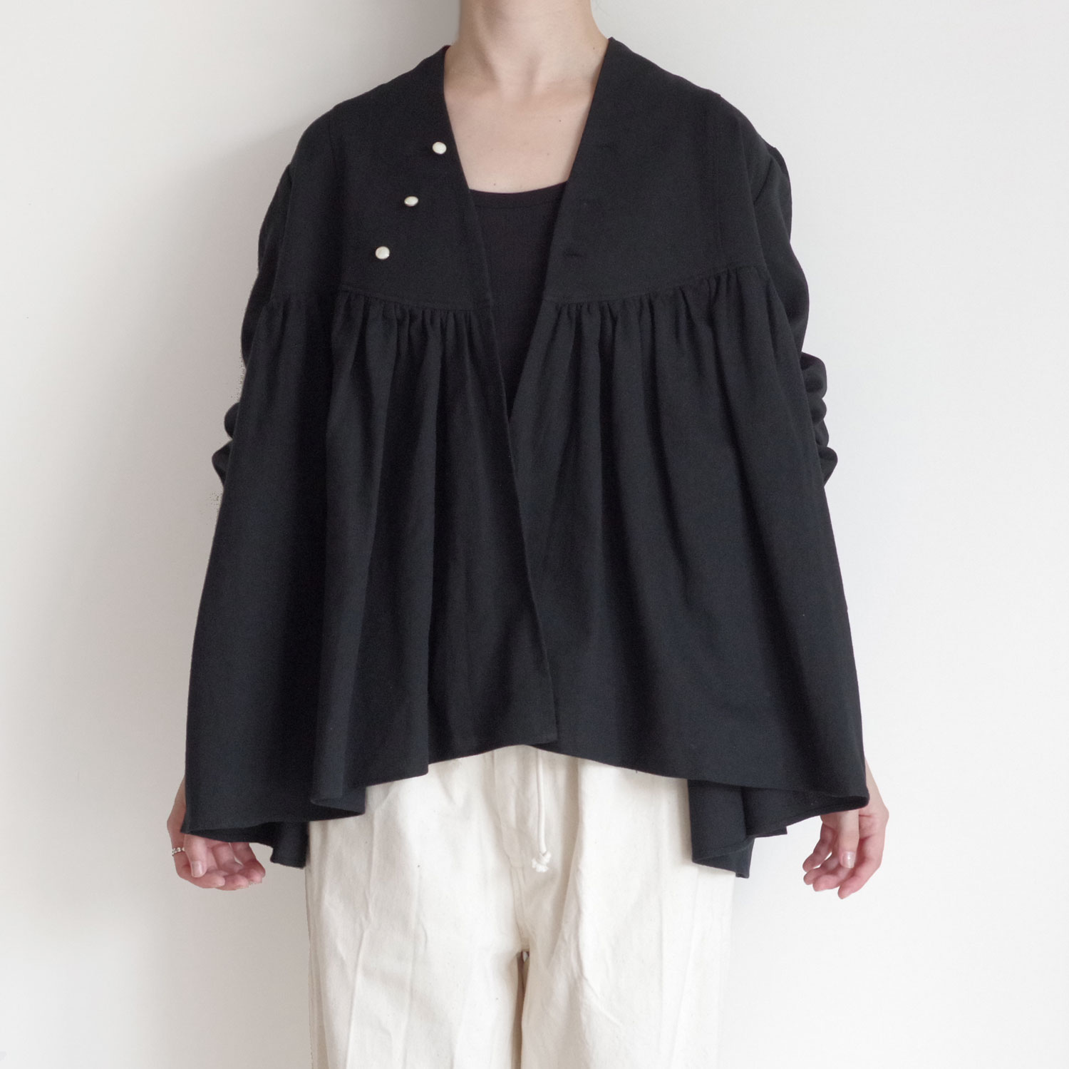 the last flower of the afternoon : ����� Funnel neck blouse �֥饦��