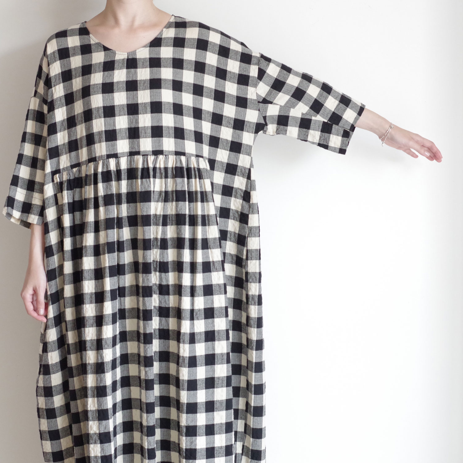 H+ HANNOH WESSEL ���å���ץ�她���Ρ��������� : Dominique DRESS ���ԡ���