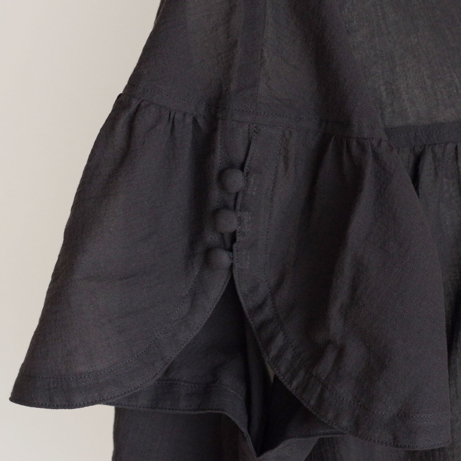 the last flower of the afternoon : ȾƩ�������� Flutter sleeve blouse �֥饦��