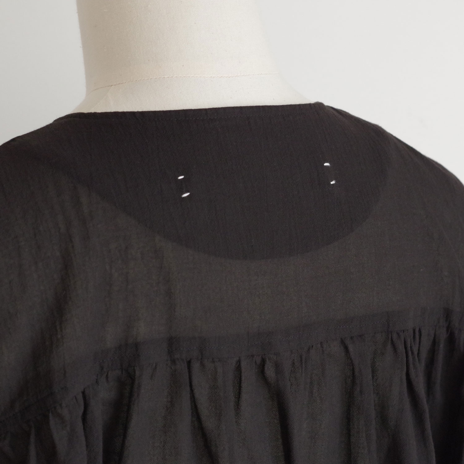 the last flower of the afternoon : ȾƩ�������� Flutter sleeve blouse �֥饦��