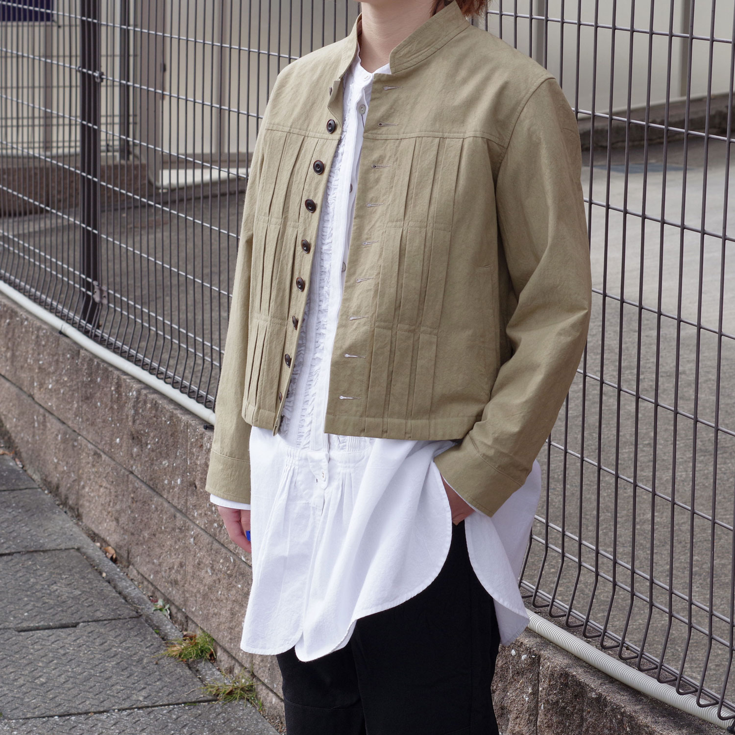 ECOLE DE CURIOSITES エコールドキュリオジテジャケット