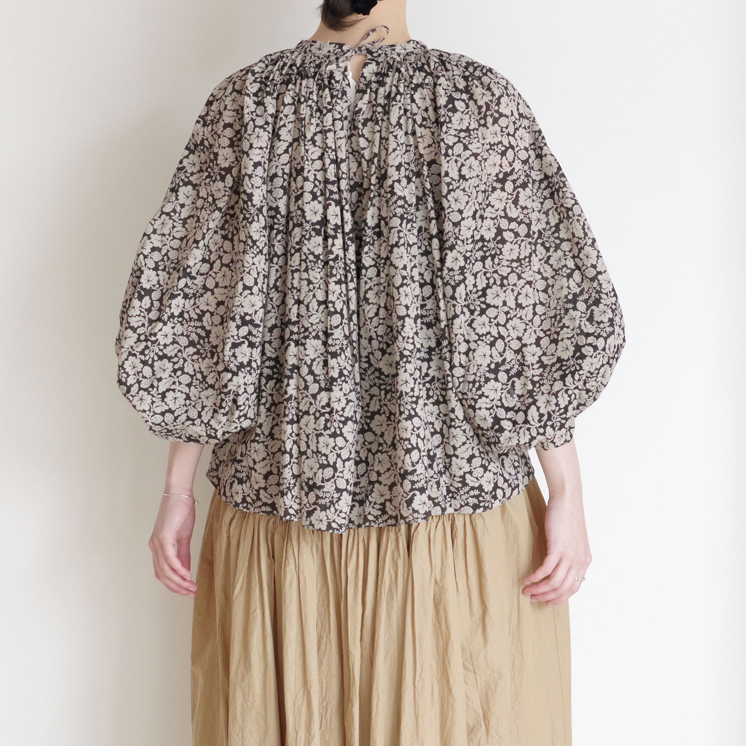 R&D.M.Co- ������ɥޥ󥺥ơ��顼 : WILD BERRY GATHER SMOCK ���㥶������å�