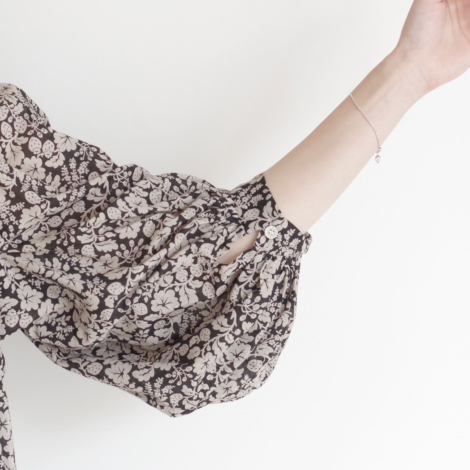 R&D.M.Co- ������ɥޥ󥺥ơ��顼 : WILD BERRY GATHER SMOCK ���㥶������å�