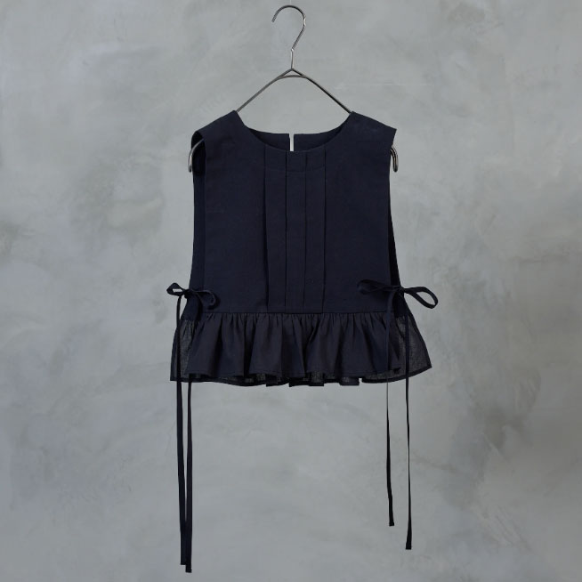 the last flower of the afternoon : ɹ Tucked kraplap vest ٥