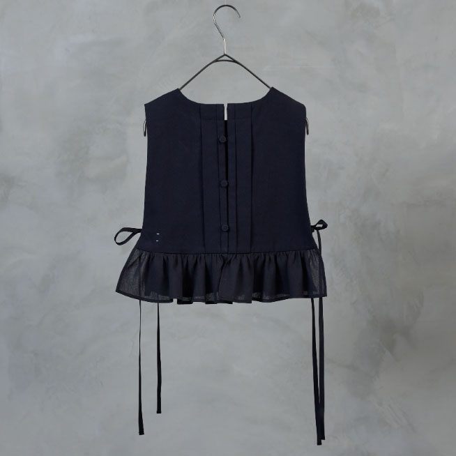 the last flower of the afternoon : ɹ Tucked kraplap vest ٥