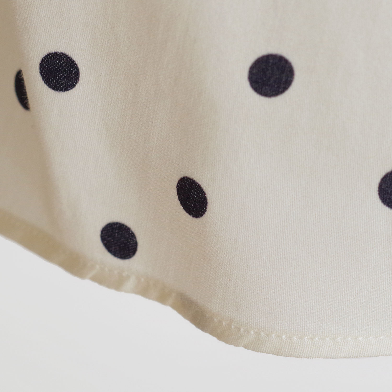 ECOLE DE CURIOSITES ��������ɥ���ꥪ���� : THEO ������ɥåȥХ롼��֥饦��