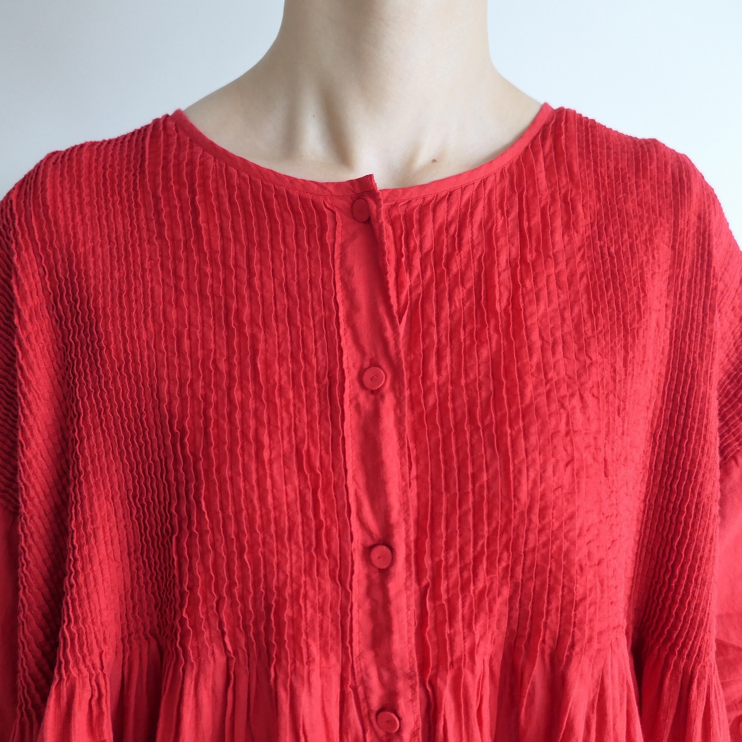 �᥾��ɥ����� maison de soil��CREW-NECK BUTTON SHIRT WITH PINTUCK���ԥ󥿥å����롼�ͥå������