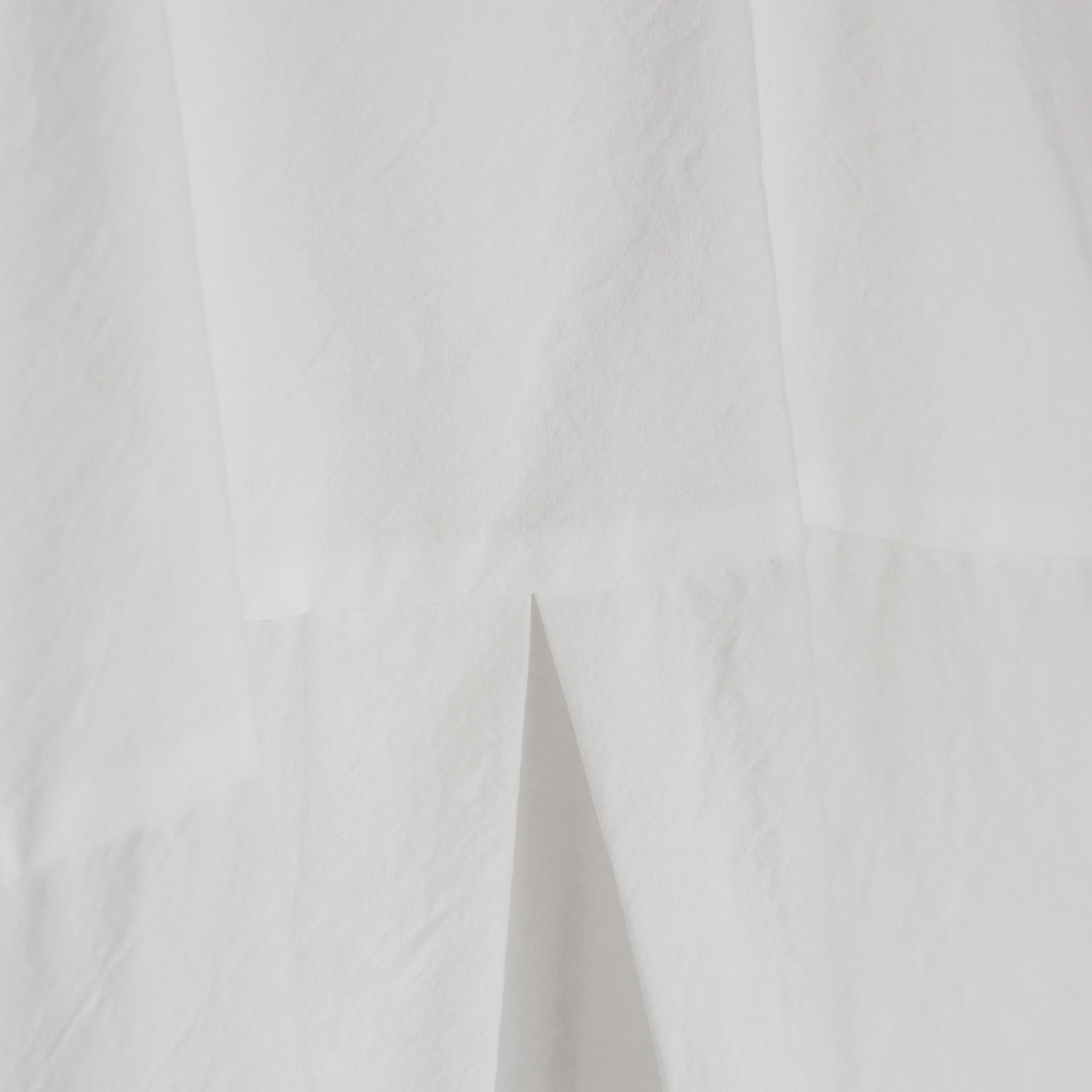 ECOLE DE CURIOSITES ��������ɥ���ꥪ���� : DAISY (White) �����ץ󥫥顼���ԡ���