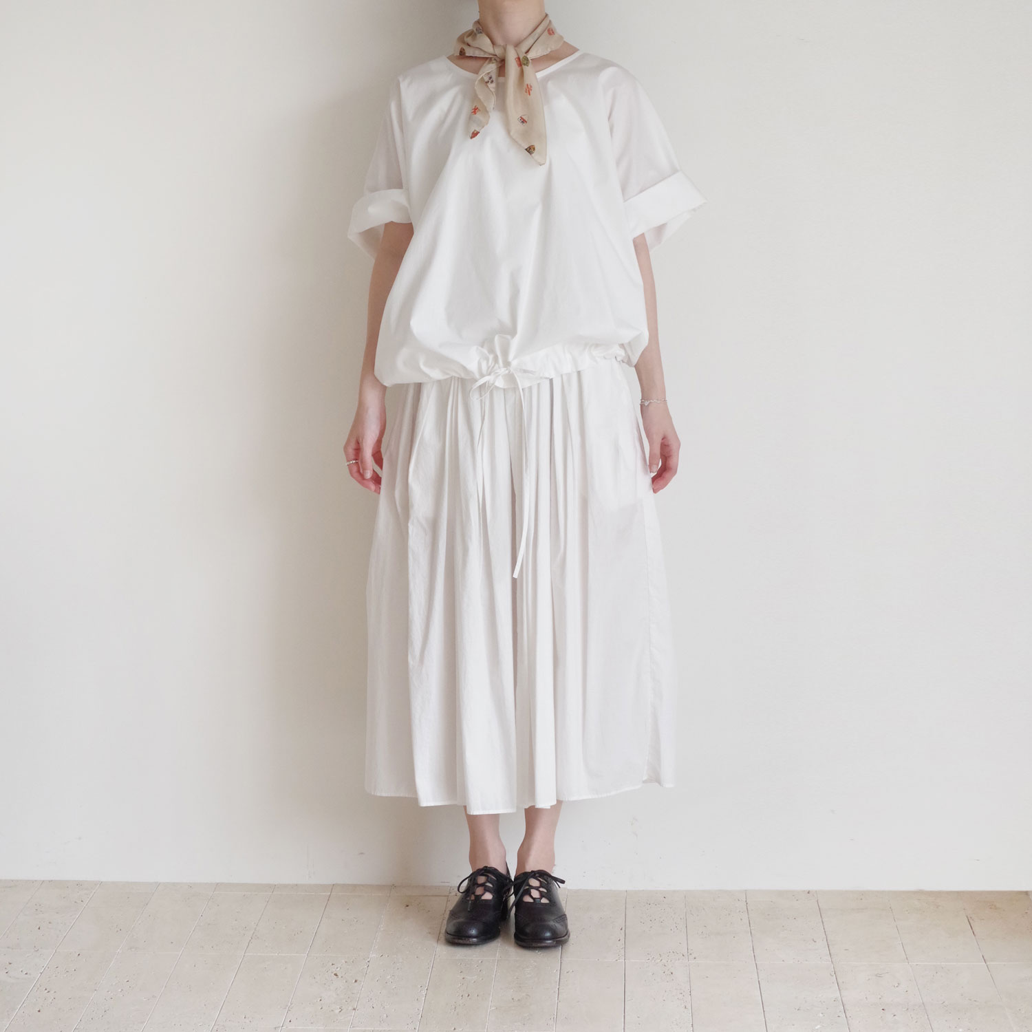 R&D.M.Co- ������ɥޥ󥺥ơ��顼 : COAT OF ARMS SILK SCARF ���륯��������