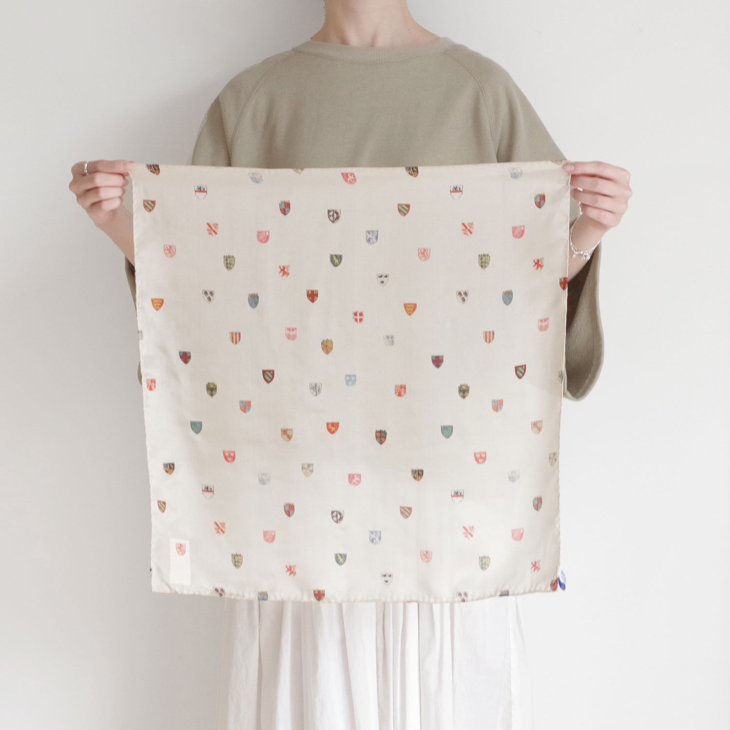 R&D.M.Co- ������ɥޥ󥺥ơ��顼 : COAT OF ARMS SILK SCARF ���륯��������