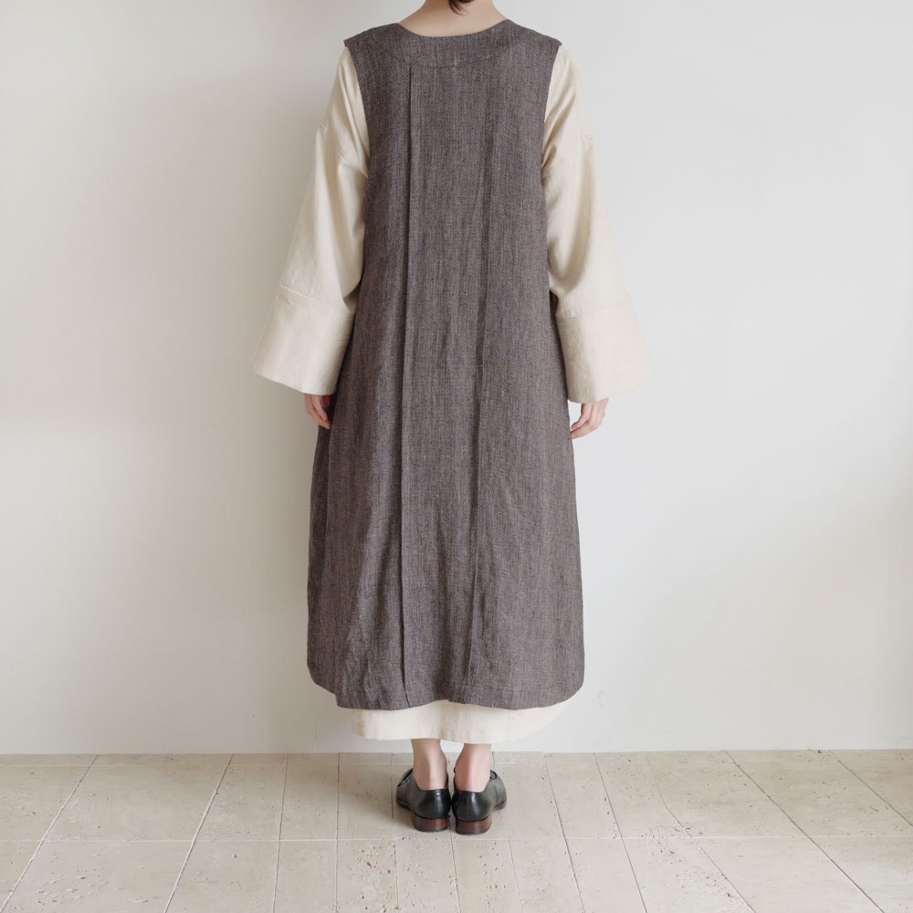 the last flower of the afternoon :  sleevelss tablier robe