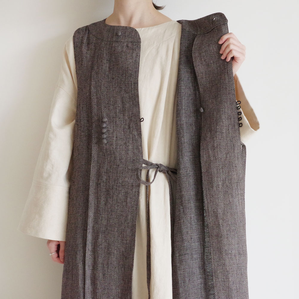 the last flower of the afternoon :  sleevelss tablier robe