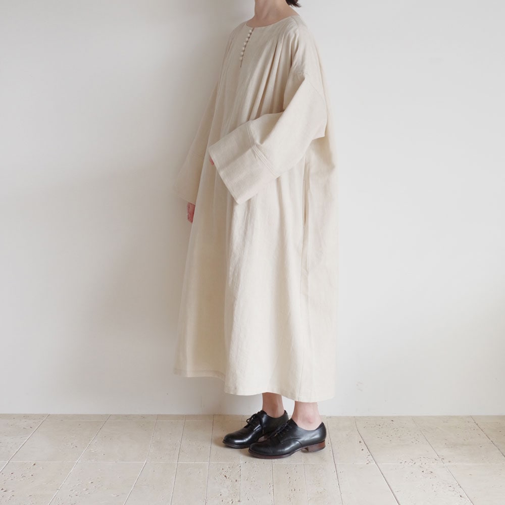 the last flower of the afternoon : ѳ������ wide sleeve dress