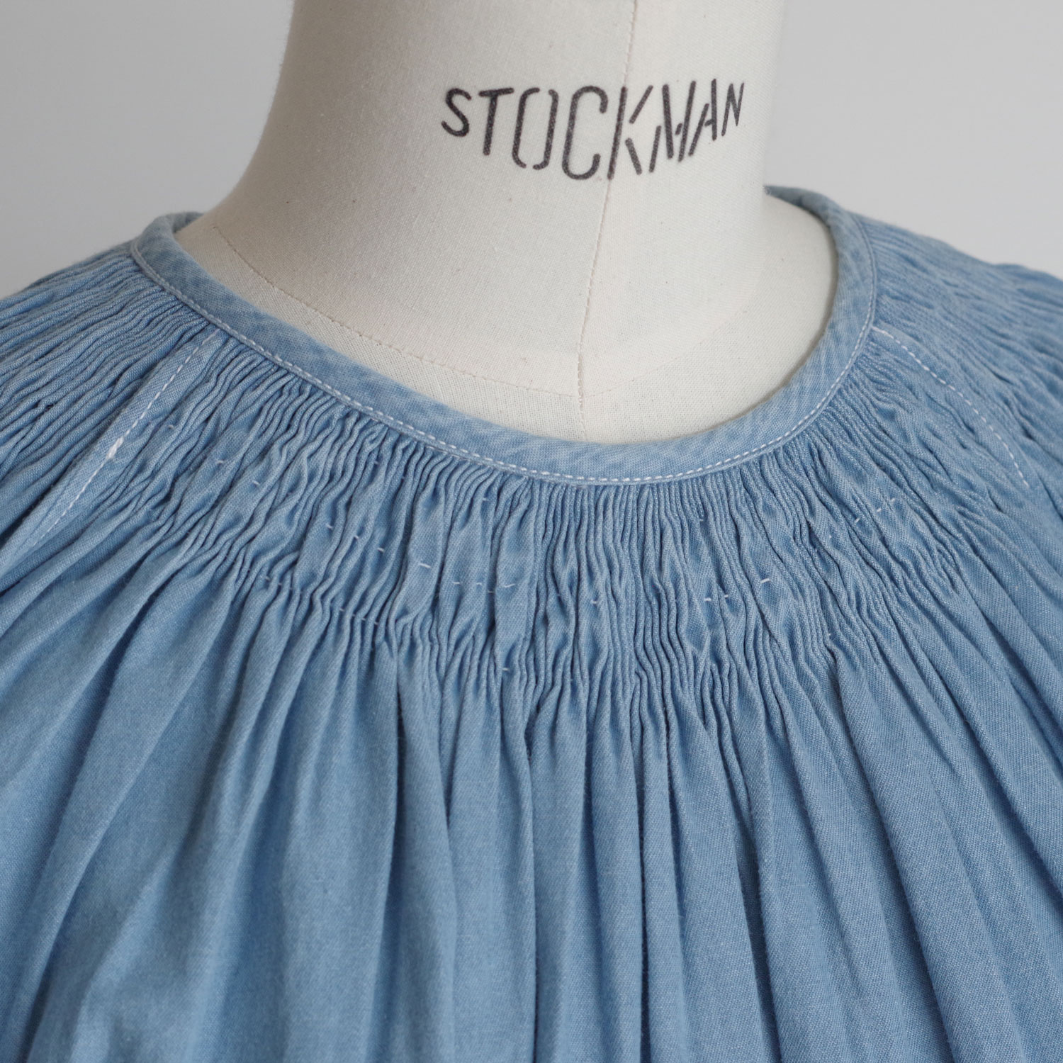 Pheeta �ե����� : Trinity blouse �ǥ˥८�㥶�����å��֥饦��