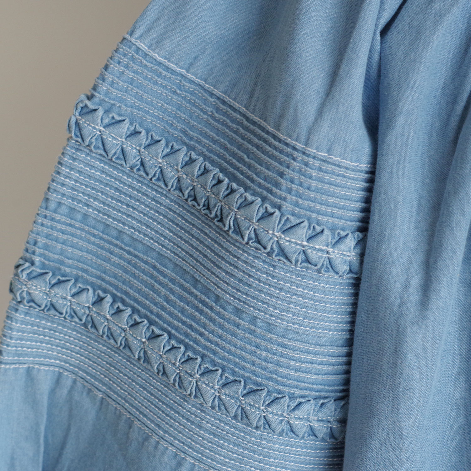 Pheeta �ե����� : Trinity blouse �ǥ˥८�㥶�����å��֥饦��