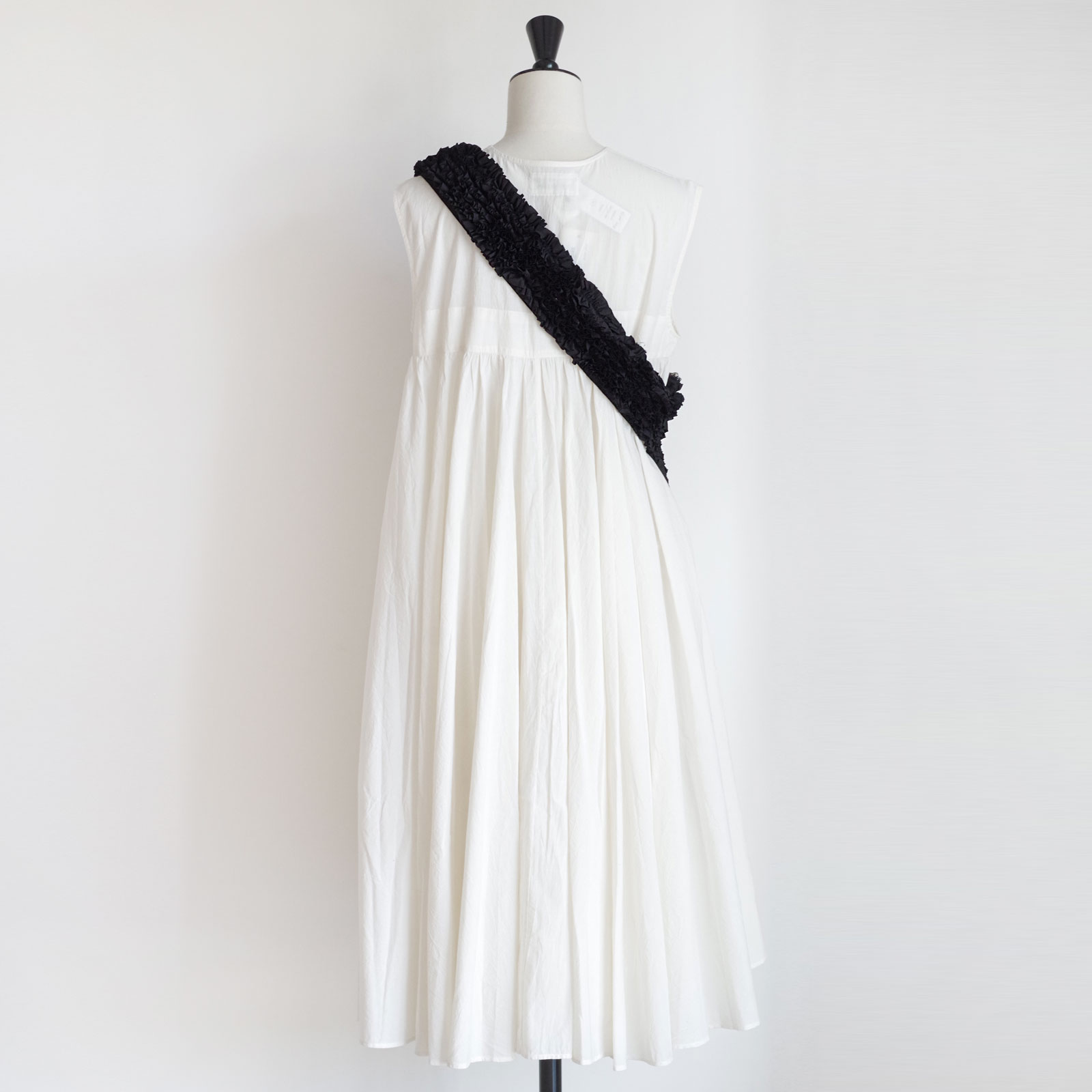 R&D.M.Co- ������ɥޥ󥺥ơ��顼 : GARMENT DYE TYPEWRITER FRILL BODY BAG �ܥǥ��Хå�