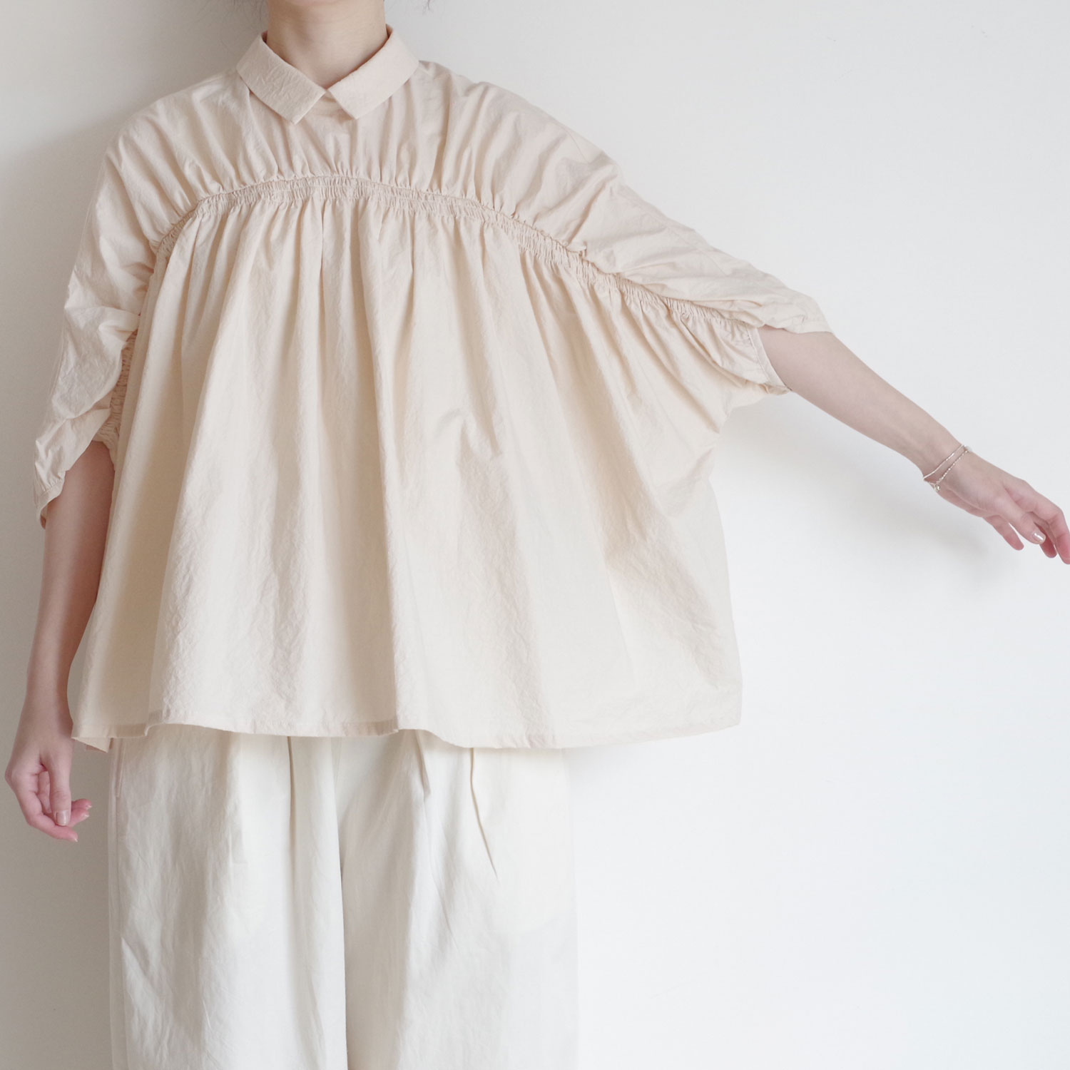 kijinokanosei �����Υ��Υ����� : shirring blouse ���㡼��󥰥֥饦��