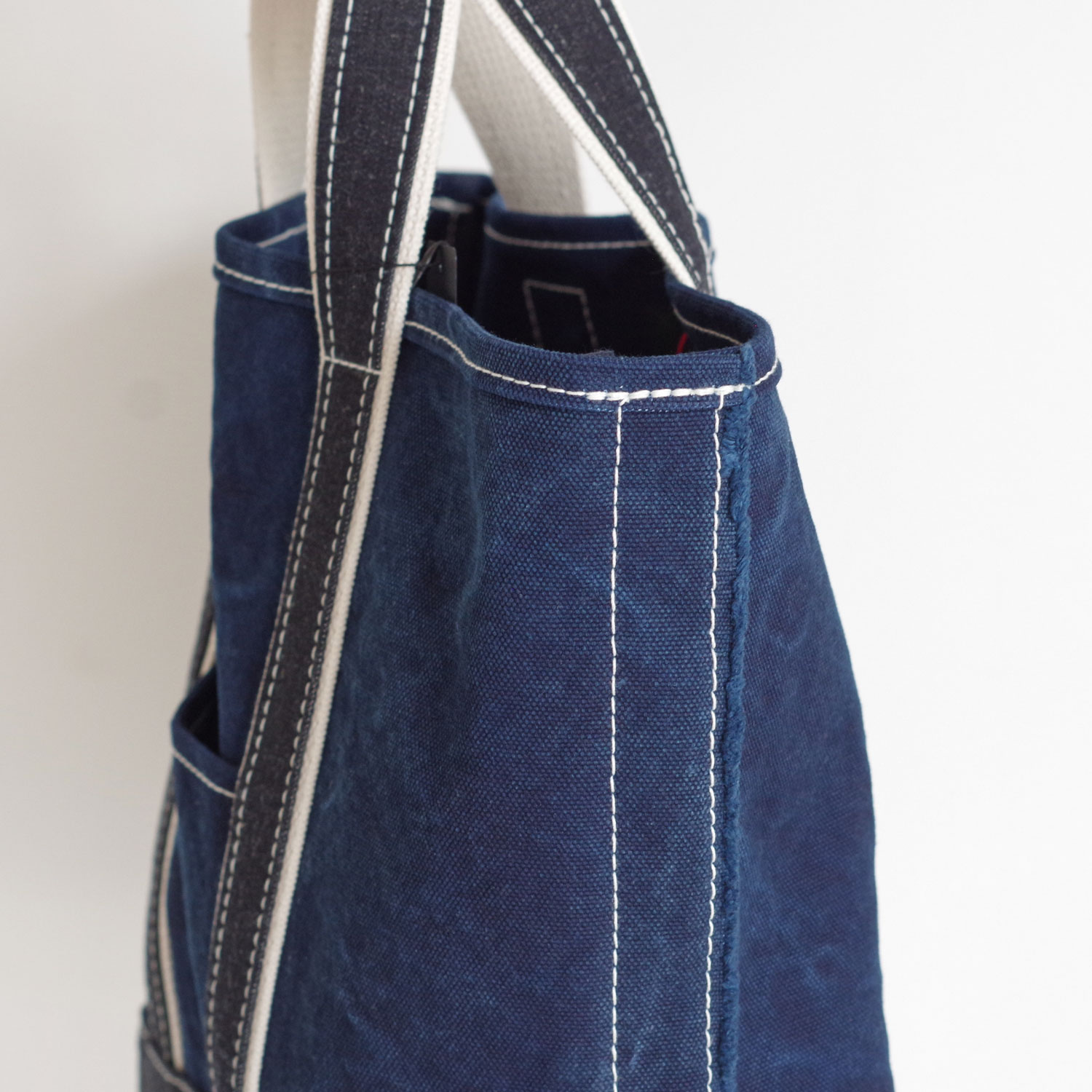 outil ���ƥ��� : SAC THURY �ȡ��ȥХå�