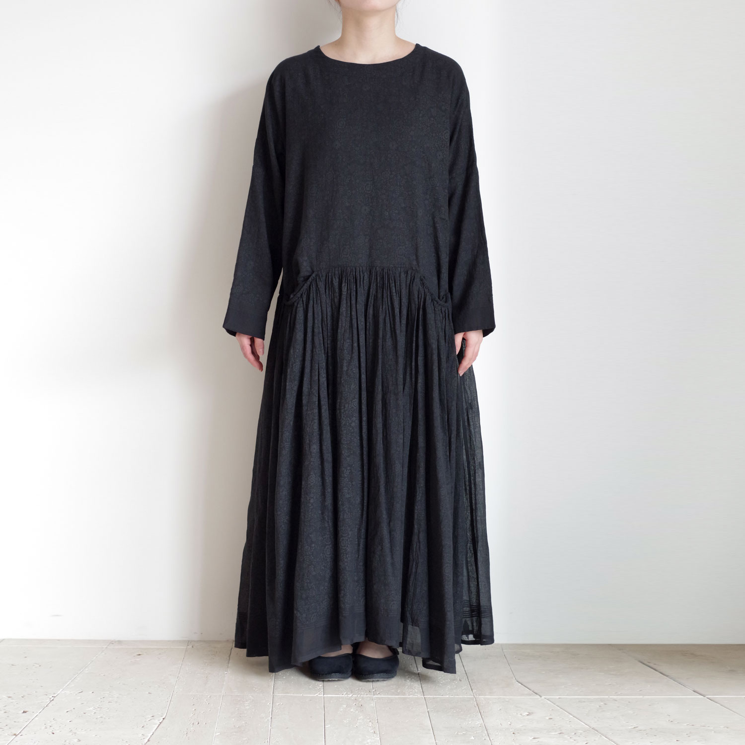 AODRESS �����ɥ쥹 : long sleeve front pocket dress (black) �֥��å��ץ��ȥ��ԡ���