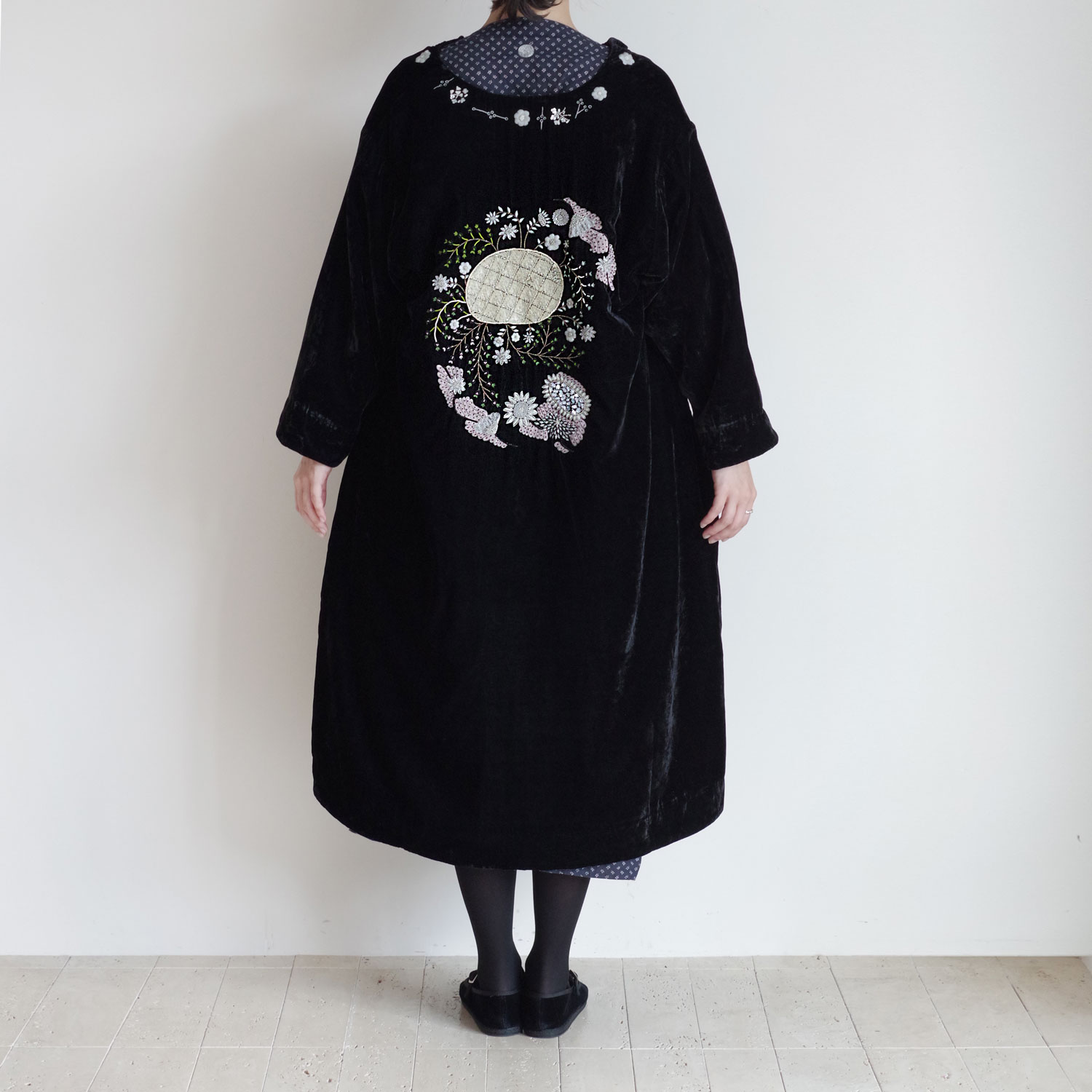 AODRESS �����ɥ쥹 : Adam s sun flowers no collar robe �ɏ�ץ٥�٥åȥ�����