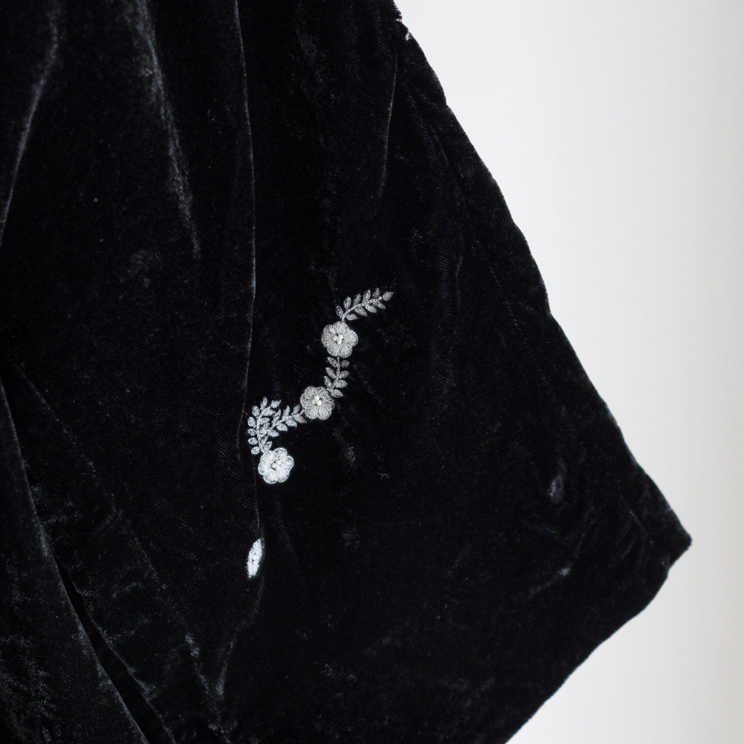 AODRESS �����ɥ쥹 : rai lines flowers loose fit coat �ɏ�ץ٥�٥åȥ��󥰥��㥱�å�