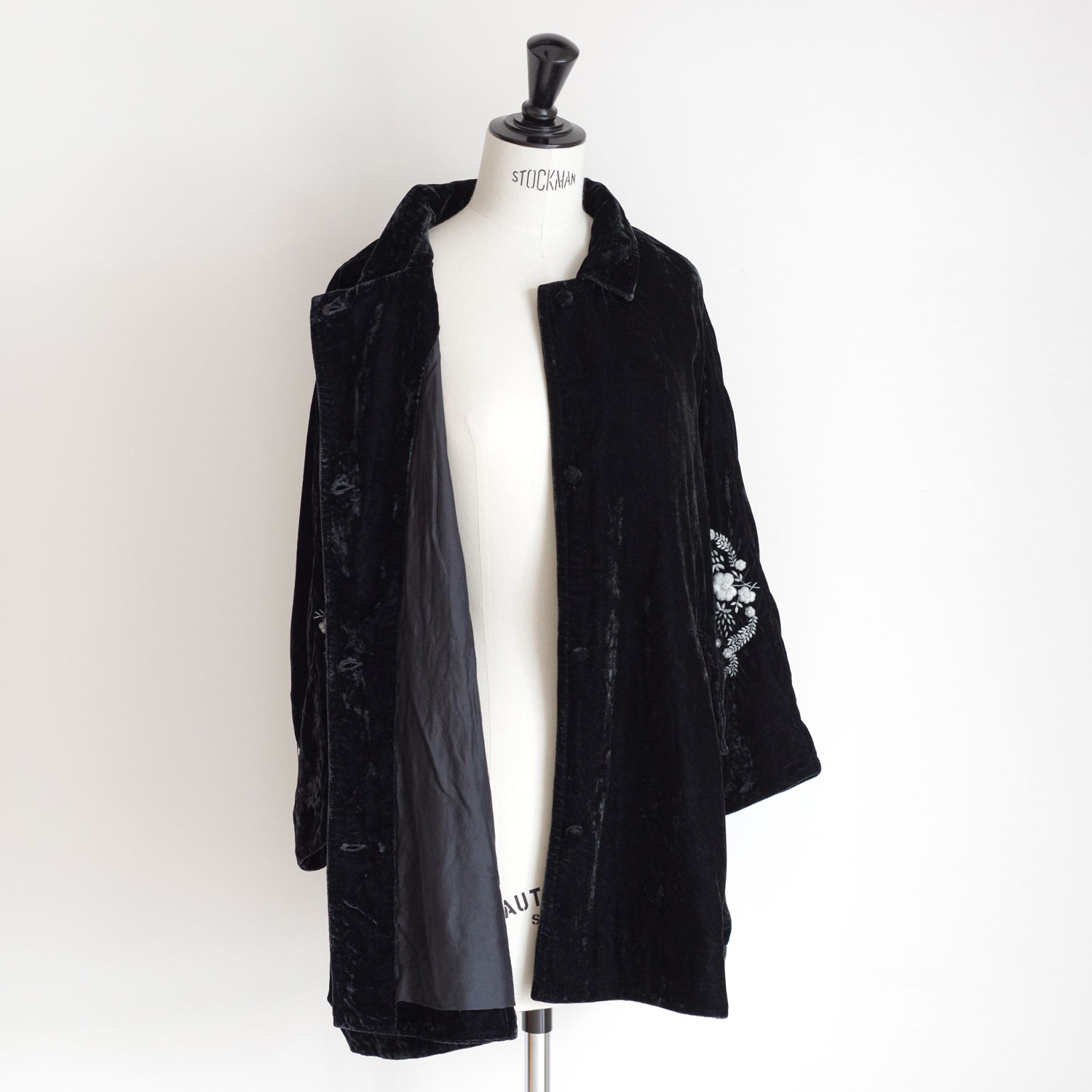 AODRESS �����ɥ쥹 : rai lines flowers loose fit coat �ɏ�ץ٥�٥åȥ��󥰥��㥱�å�