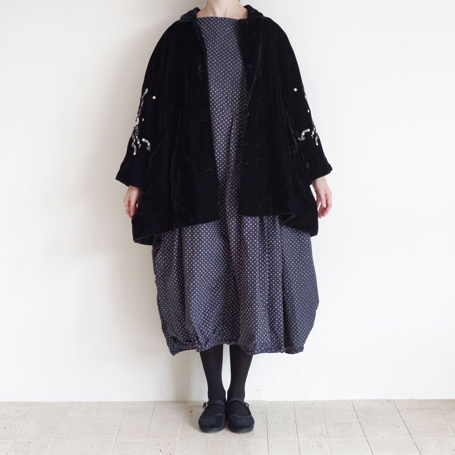 AODRESS �����ɥ쥹 : rai lines flowers loose fit coat �ɏ�ץ٥�٥åȥ��󥰥��㥱�å�